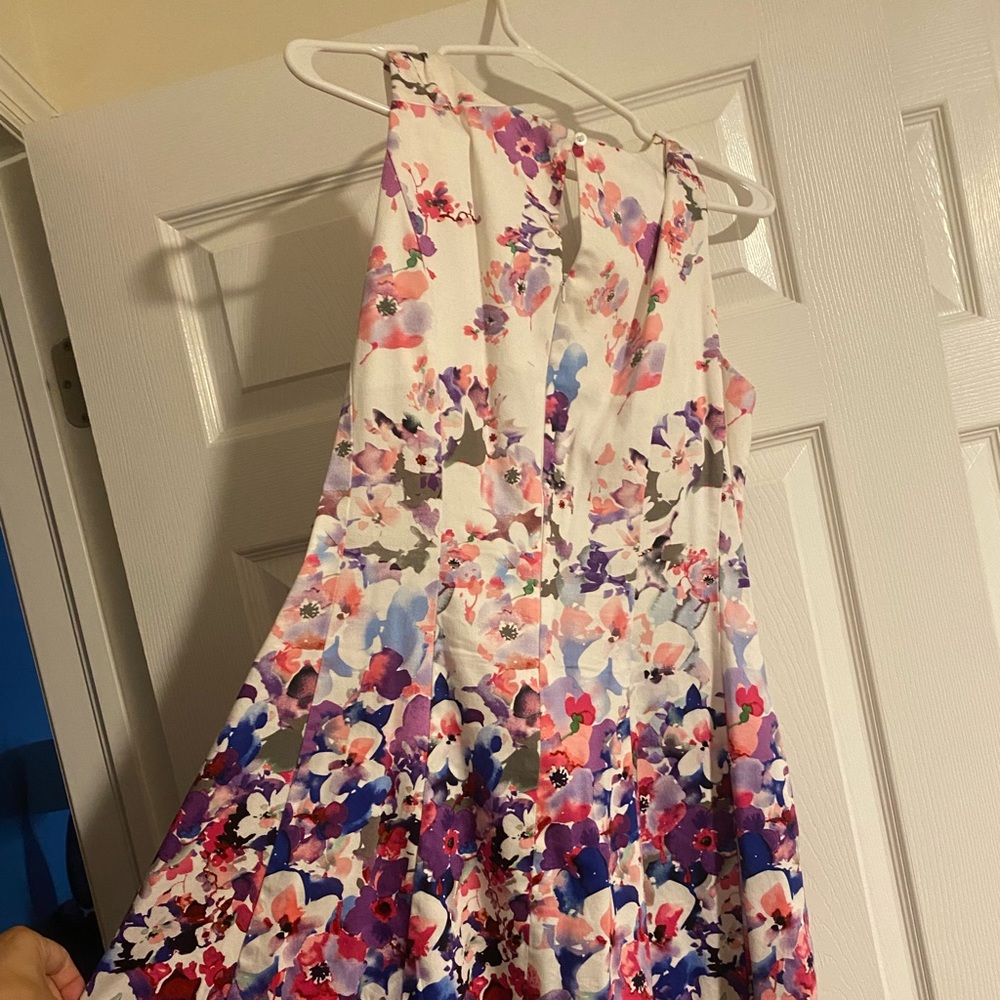 Beautiful Midi floral pocketed dress